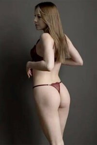 Stimulant High Class Dame Liz Escort Berlin Multiple Orgasmus Elle cherche Lui